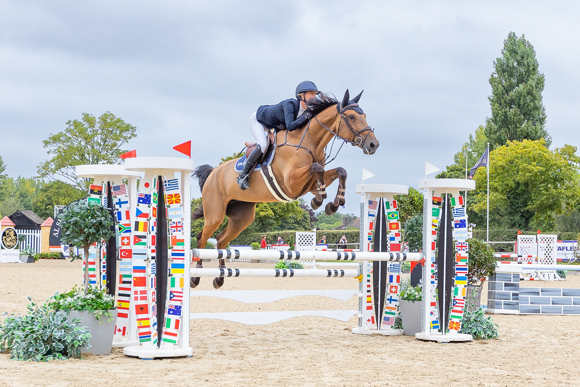 Louise Simpson Bye Felicia 19 - The Billy Stud British Auction 4 Year Old Championship